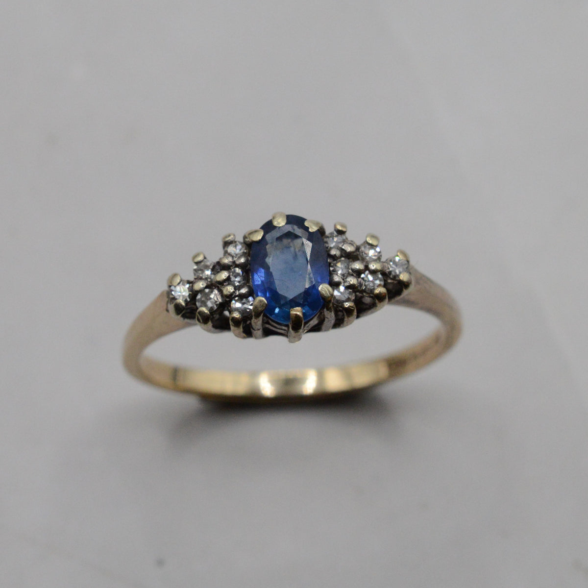 1970s Vintage 9ct Gold Sapphire & Diamond Ring