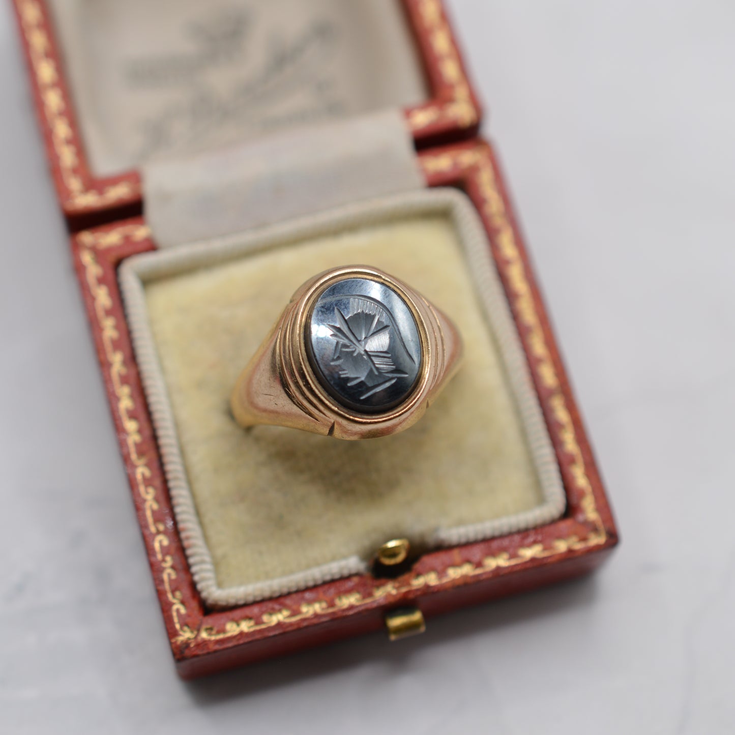 Chunky 1970s Vintage 9ct Gold Onyx Roman Centurion Ring