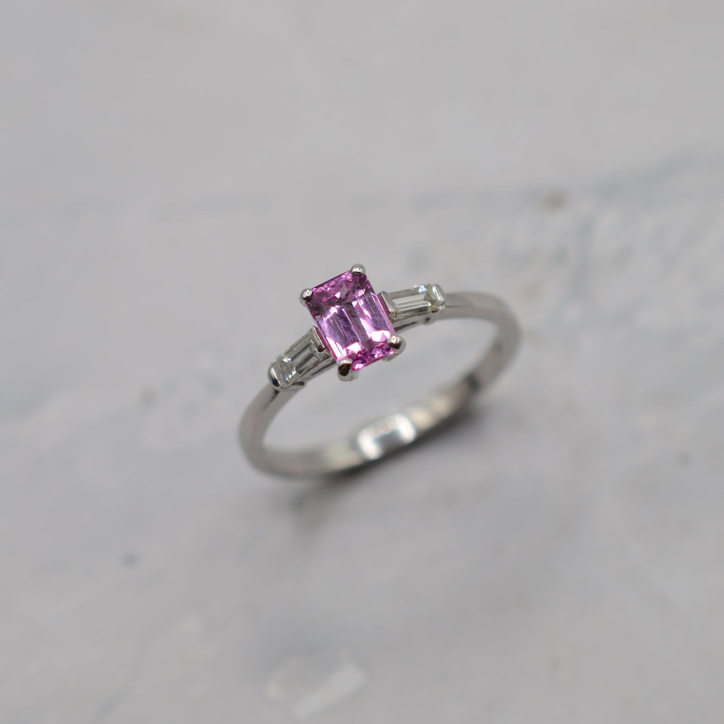Y2K 18ct Gold Pink Sapphire & Diamond Trilogy Ring