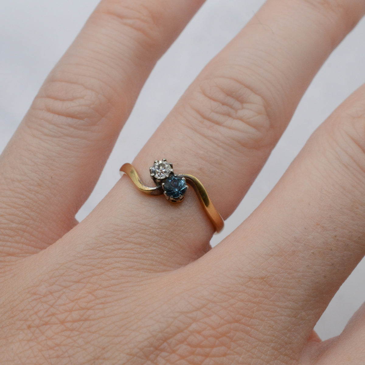 Antique 18ct Gold & Platinum Sapphire & Diamond Toi-et-Moi Ring
