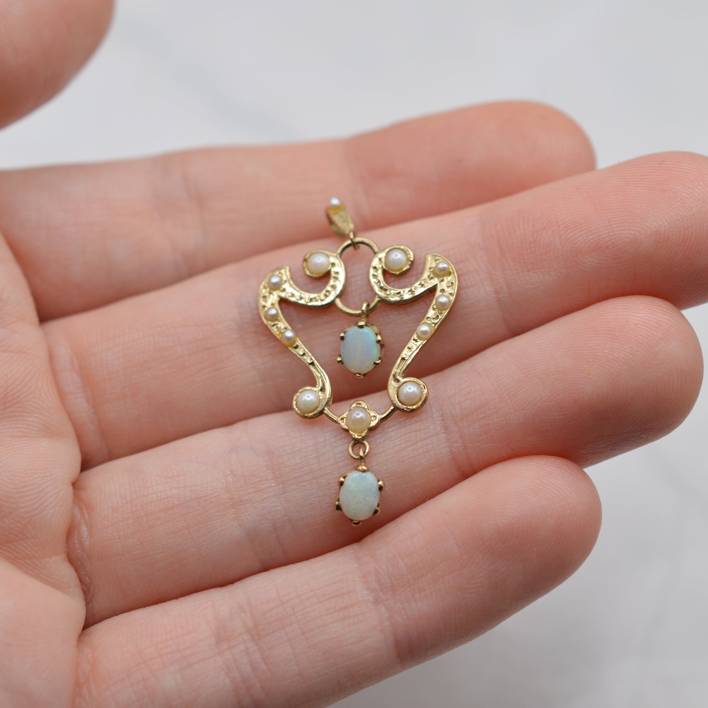 Vintage 9ct Gold Opal & Pearl Pendant