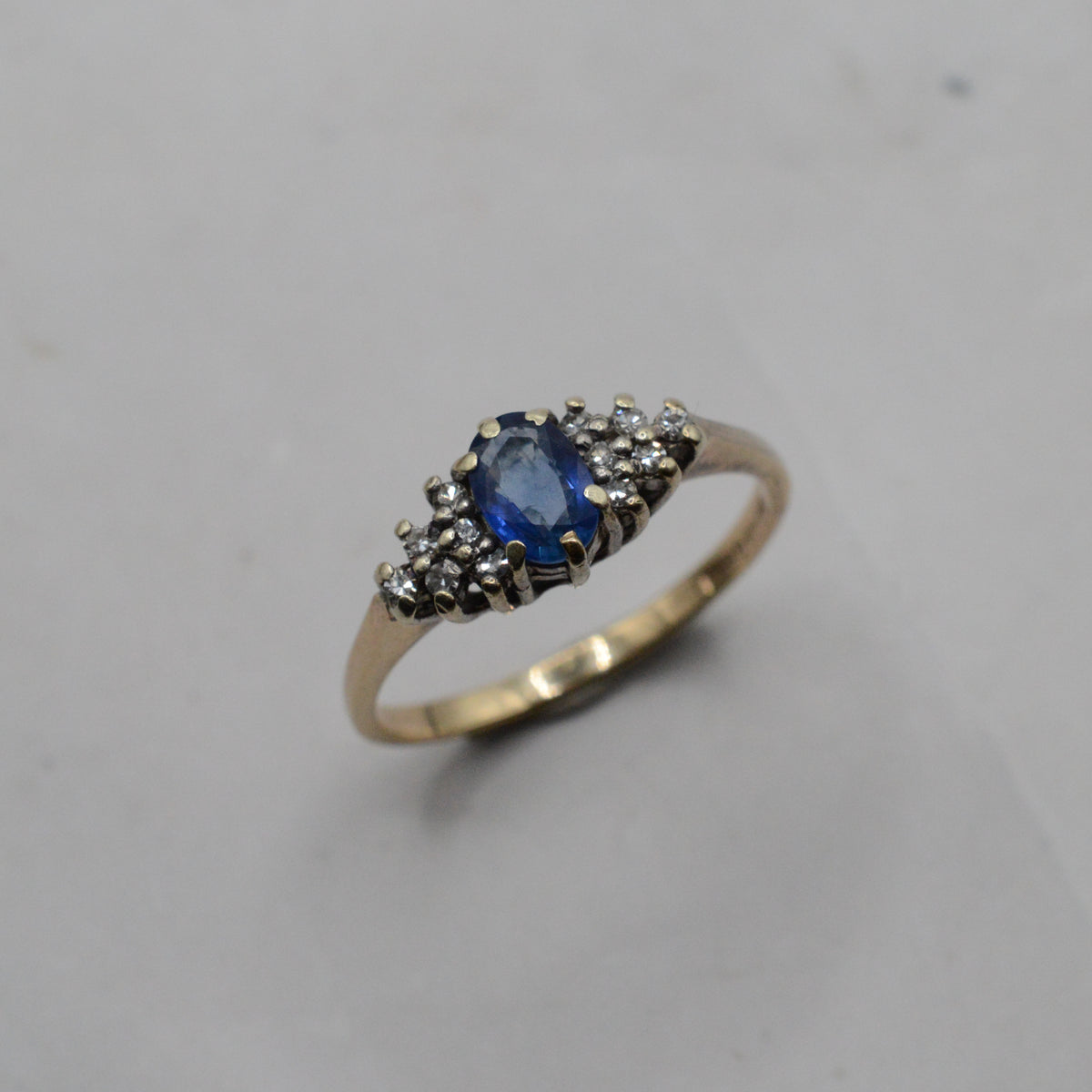 1970s Vintage 9ct Gold Sapphire & Diamond Ring