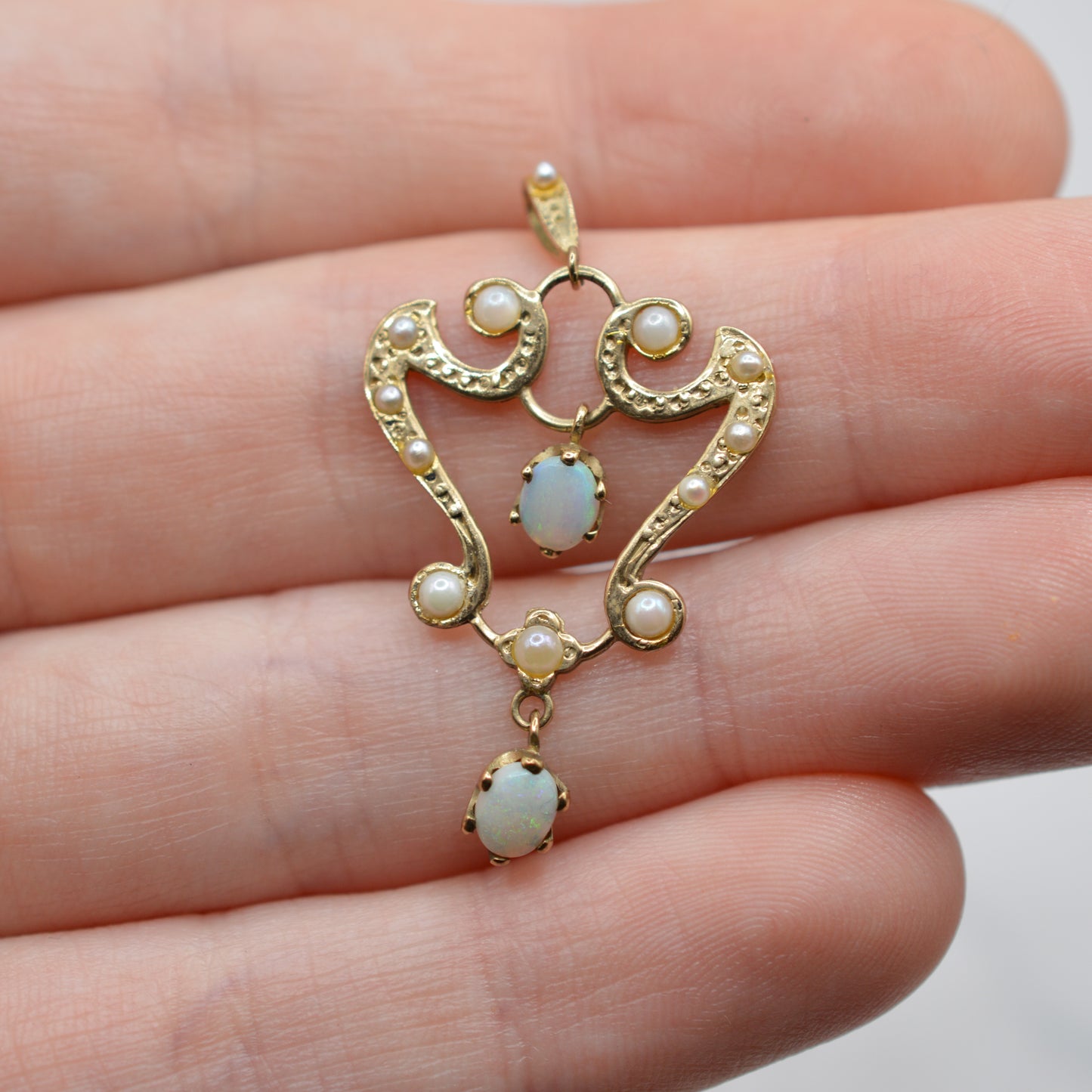 Vintage 9ct Gold Opal & Pearl Pendant