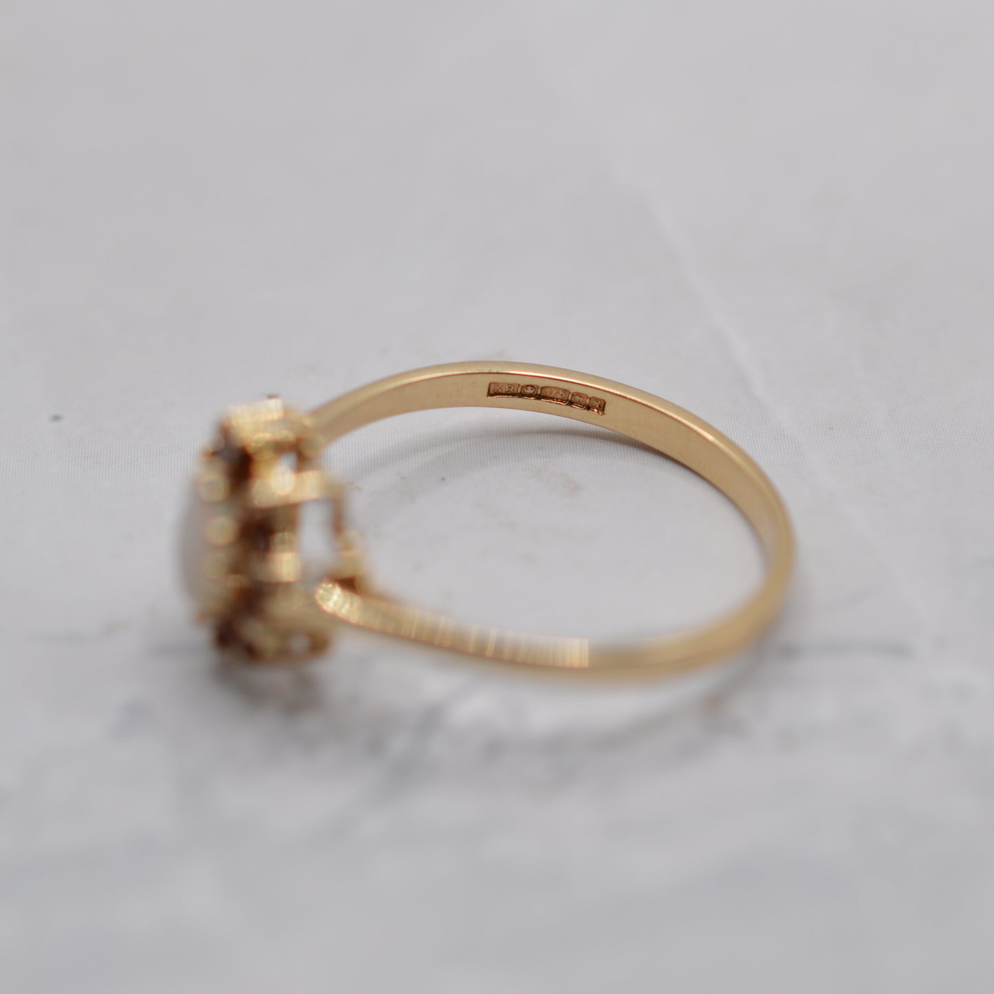 1980s 9ct Gold Opal & Garnet Cluster Ring