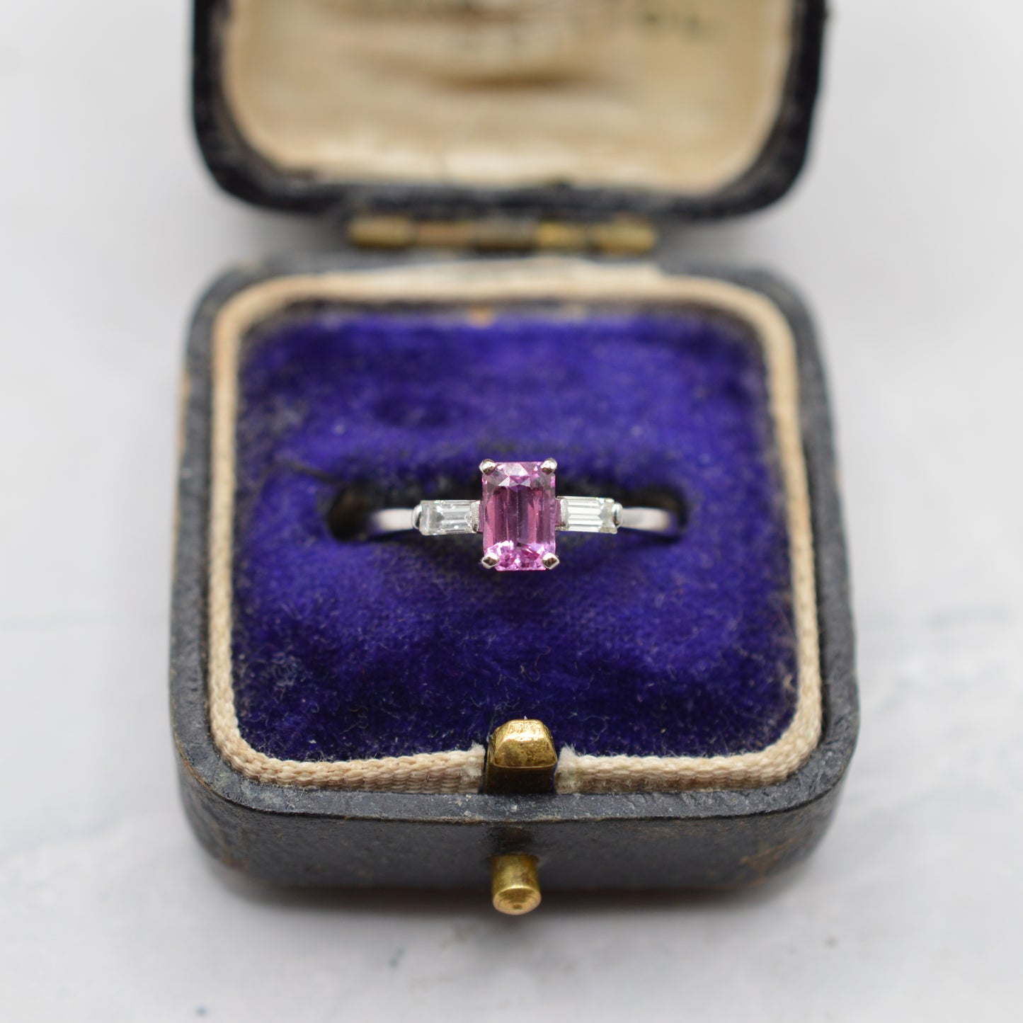 Y2K 18ct Gold Pink Sapphire & Diamond Trilogy Ring