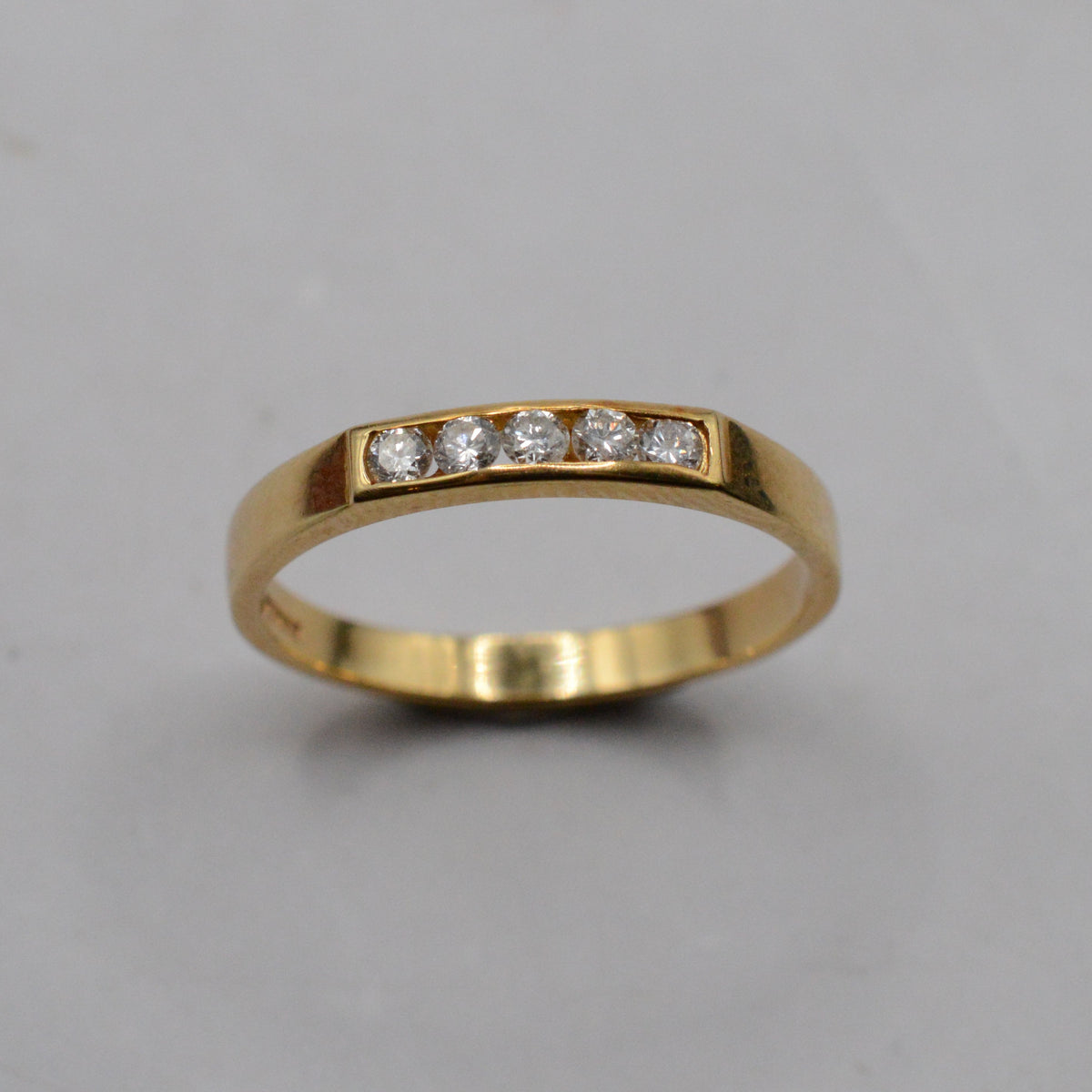 1990s 18ct Gold Diamond Channel-Set Ring
