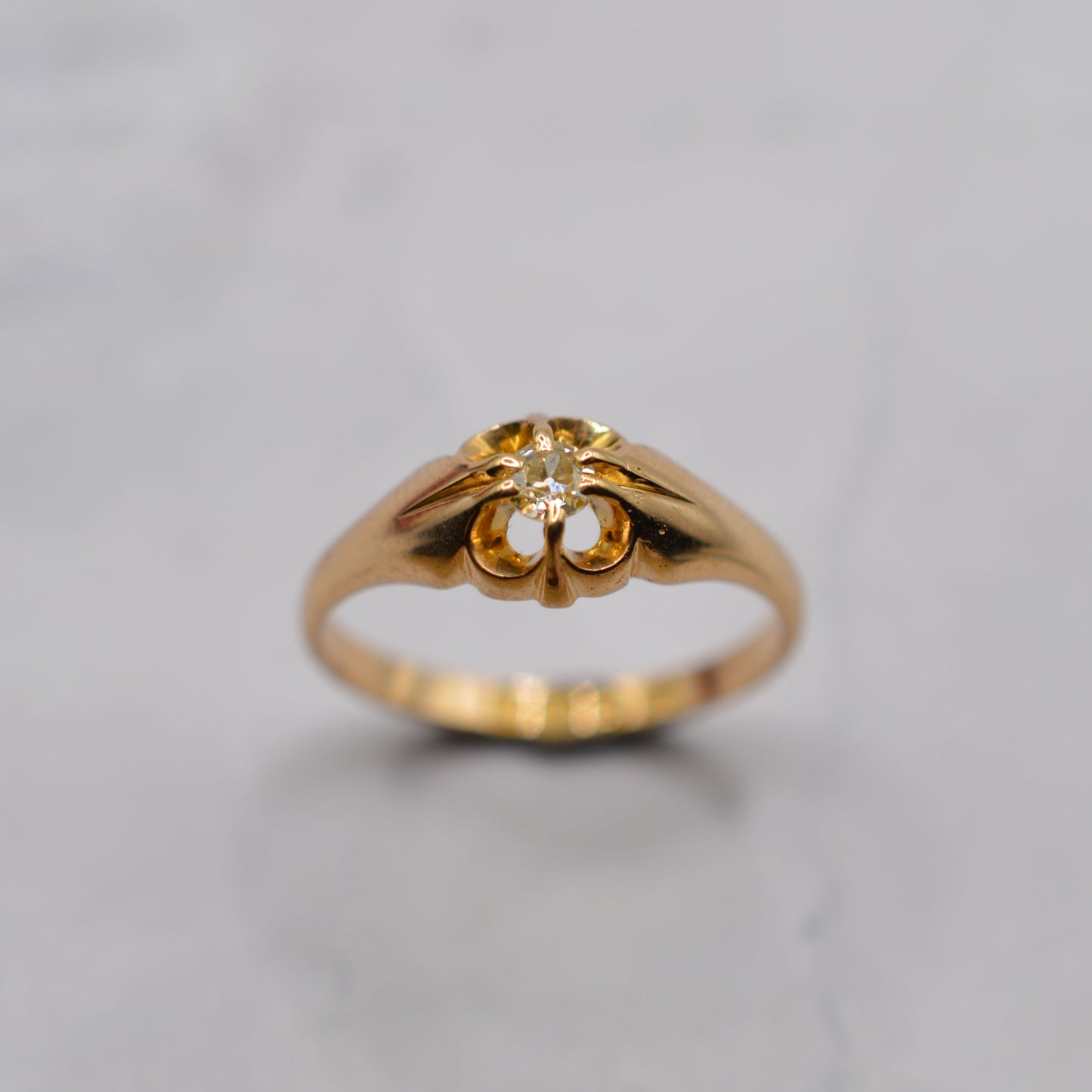 Antique 1912 18ct Gold Diamond Unisex Belcher Ring