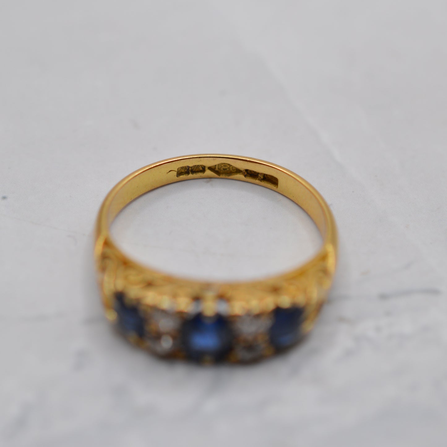 Antique Victorian 18ct Gold Sapphire & Diamond Ring