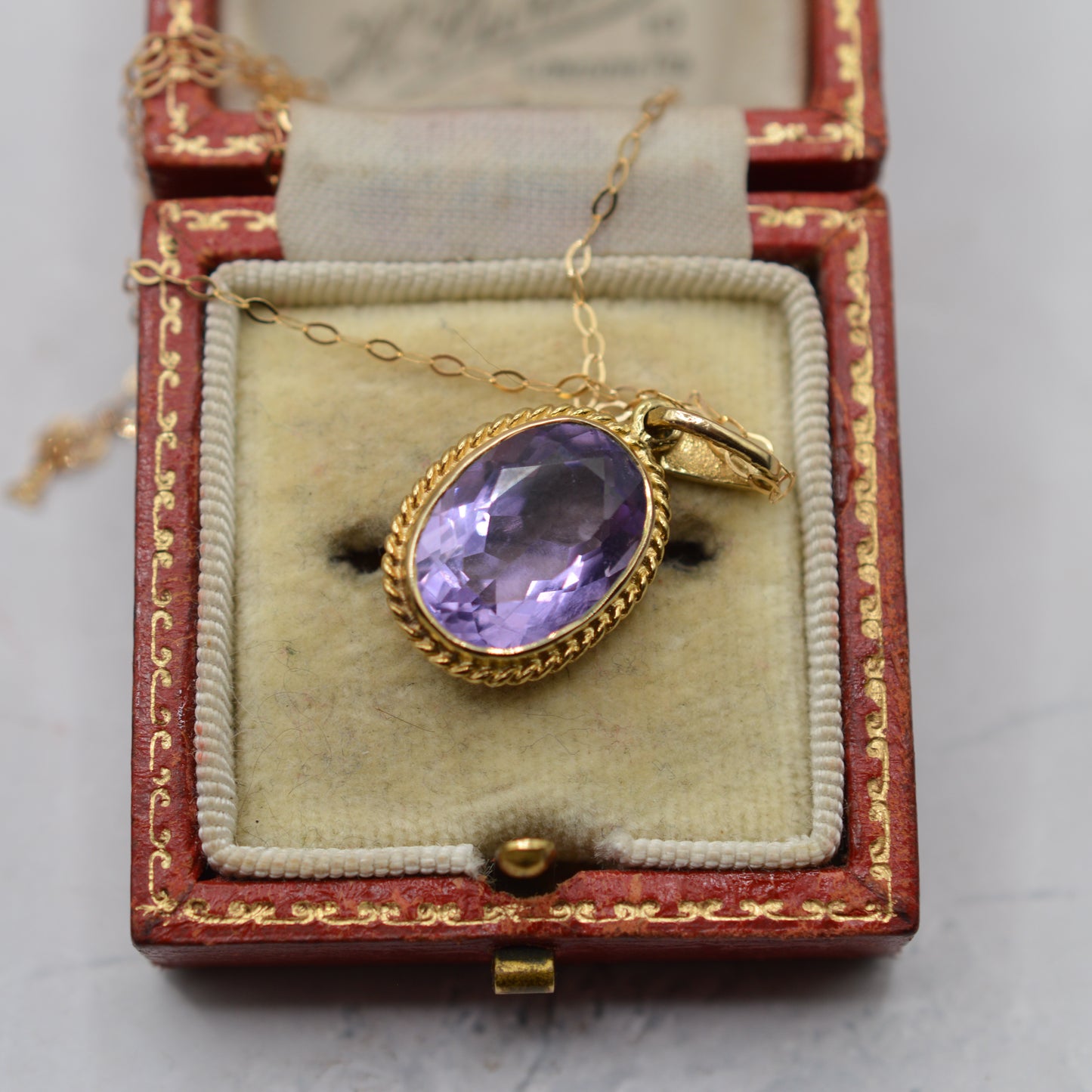 9ct Gold 4.34ct Amethyst Pendant Necklace (16")