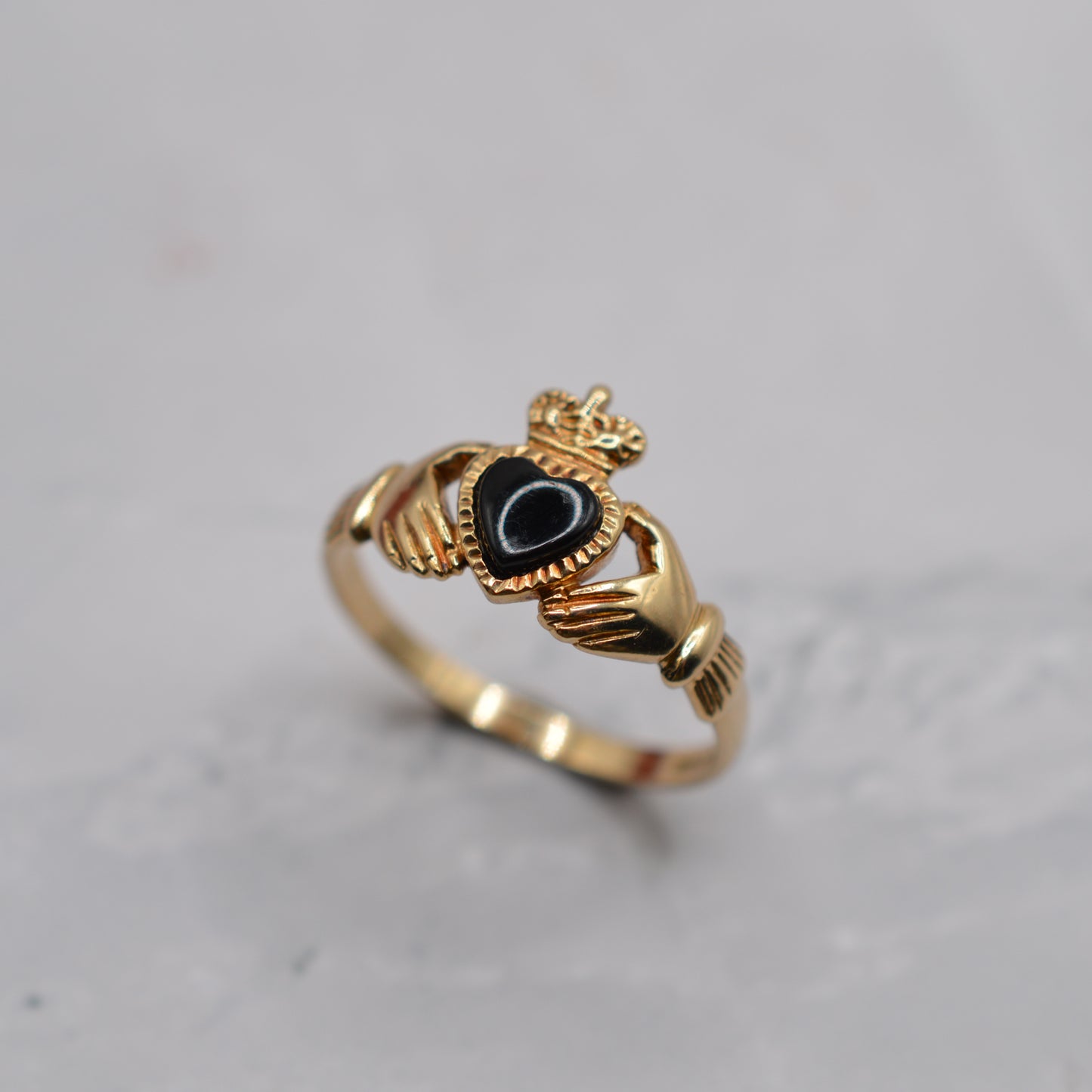 1990s Vintage 9ct Gold Onyx Heart Claddagh Ring