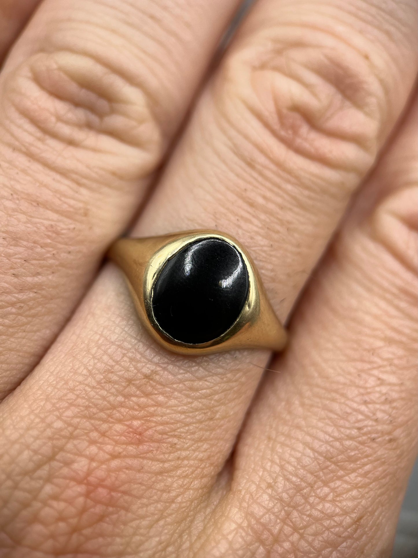 Vintage 9ct Gold Onyx Signet Ring