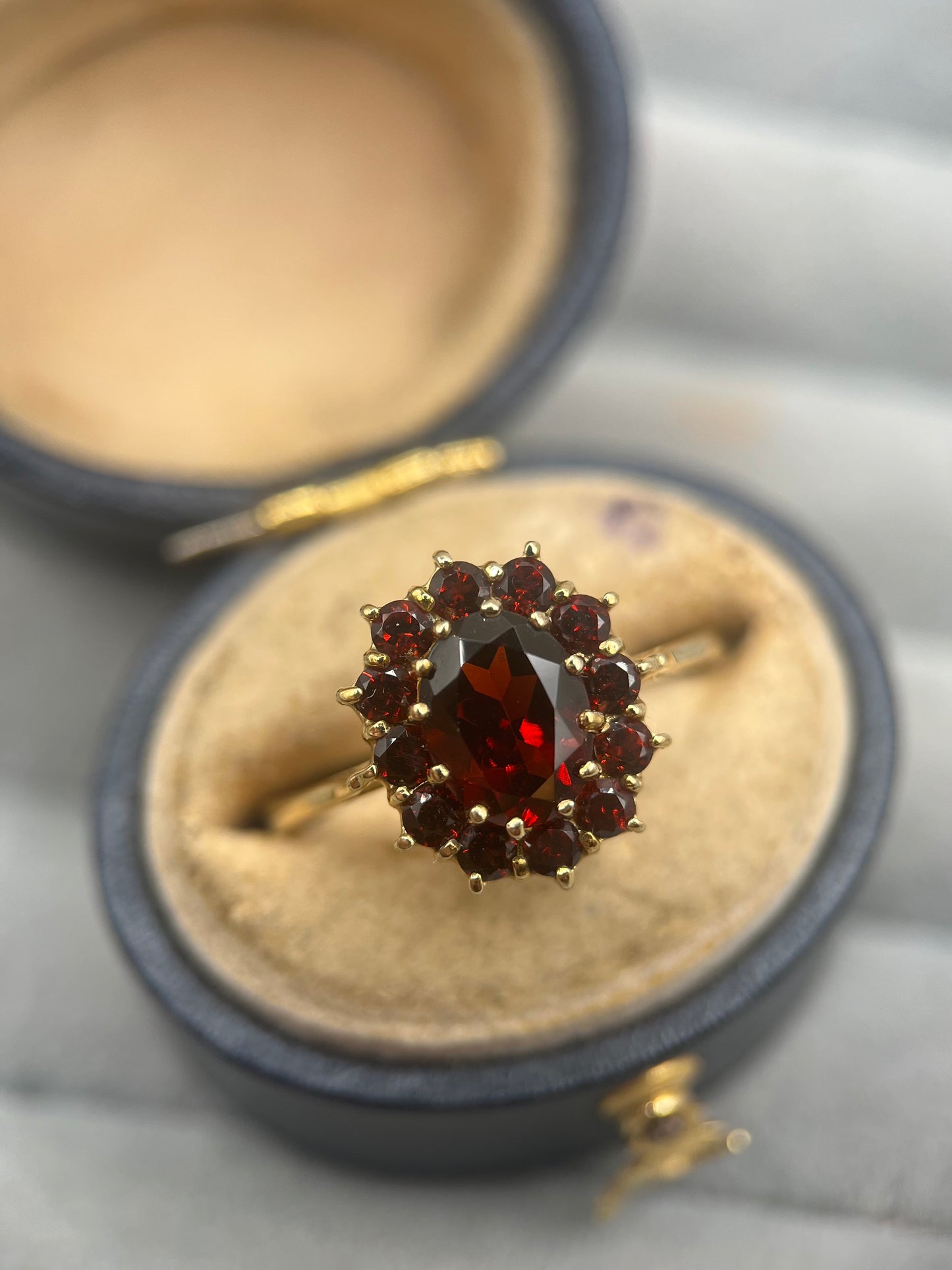 9ct Gold Garnet Cluster Ring